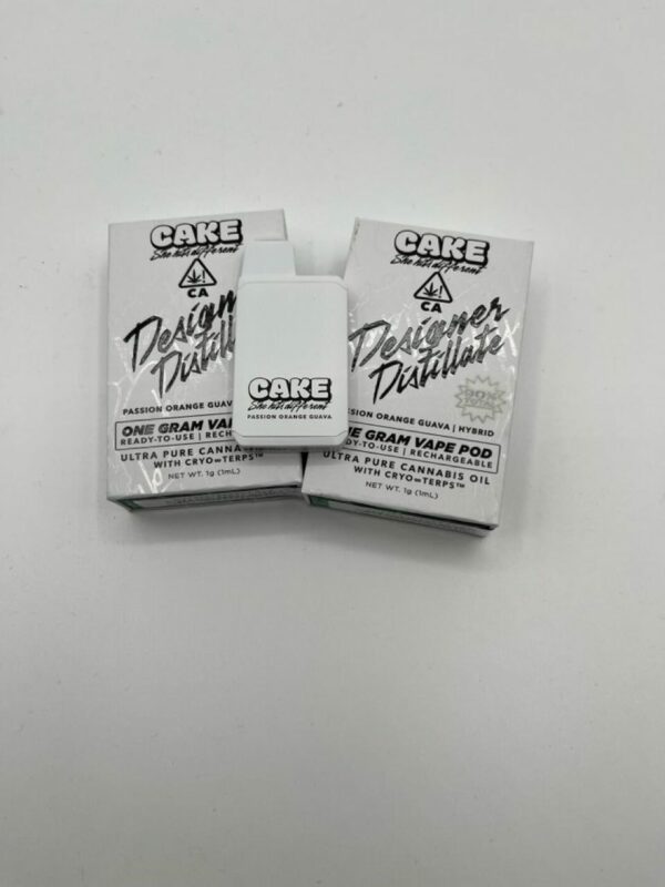 WHITE MARKET  CAKE DISPOSABLES 1G